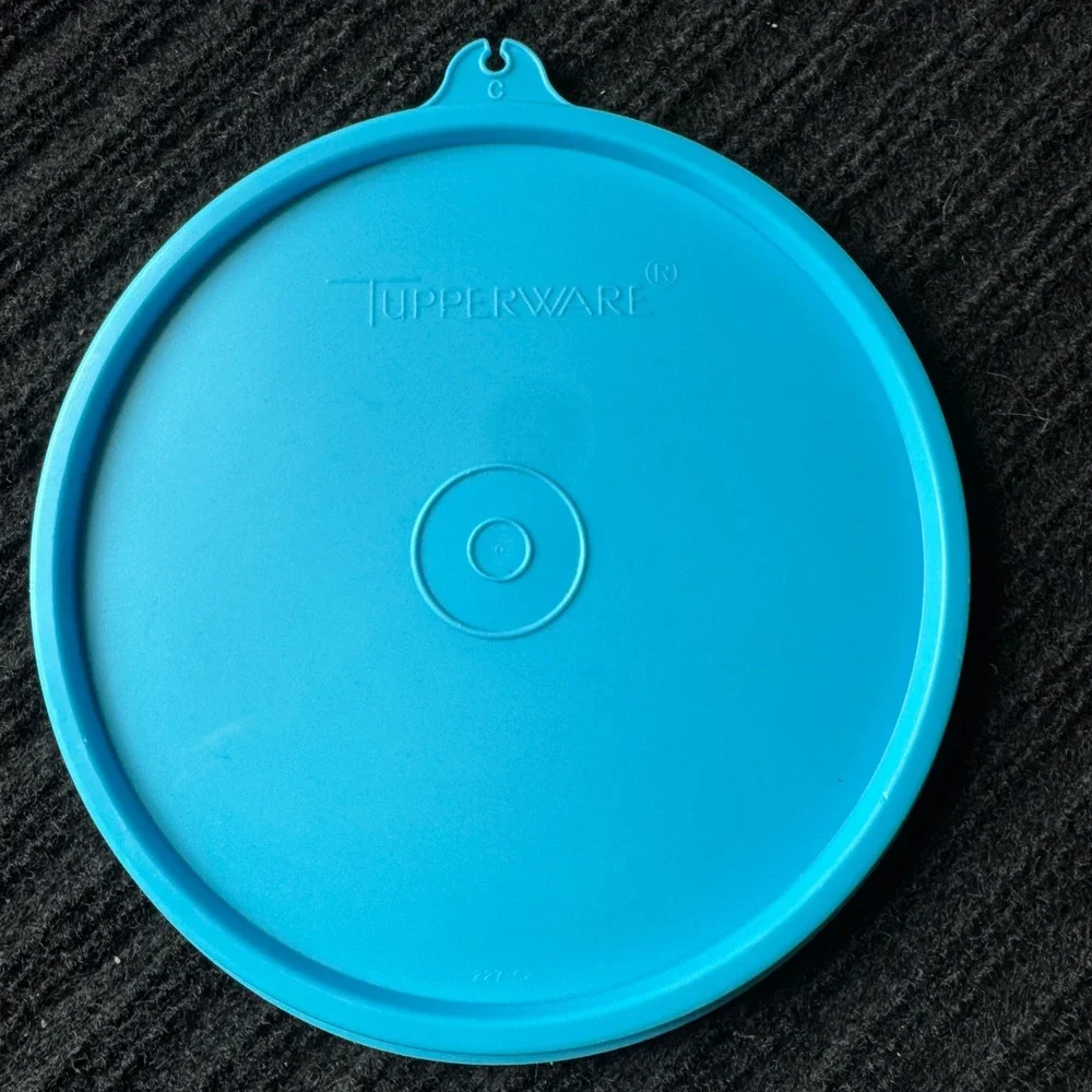 Tupperware Aqua Blue Round Seal Lid‎ 227-62 Size C 6.25 Inch Replacement